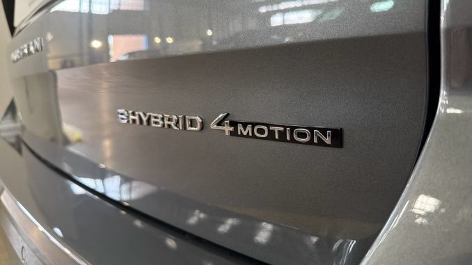 Volkswagen Multivan 1.5 TSI eHybrid Life 5dr 4MOTION DSG Estate - Image 25